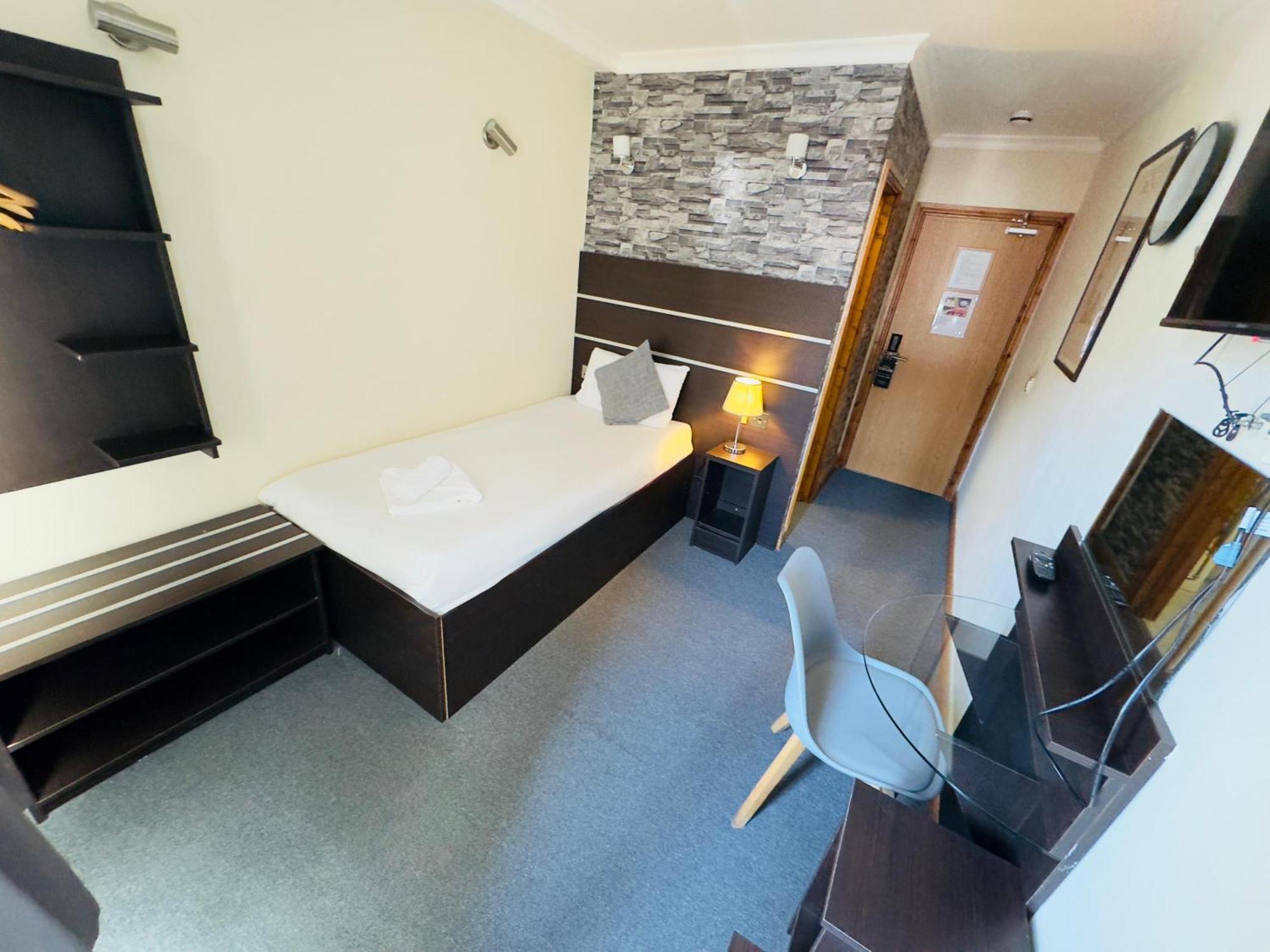 โอโย เอปซิลอน โฮเต็ล Hotel ลอนดอน ภายนอก รูปภาพ